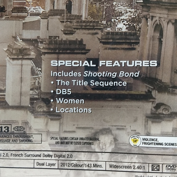 Skyfall, Daniel Craig as 007, DVD - Picture 4 of 10